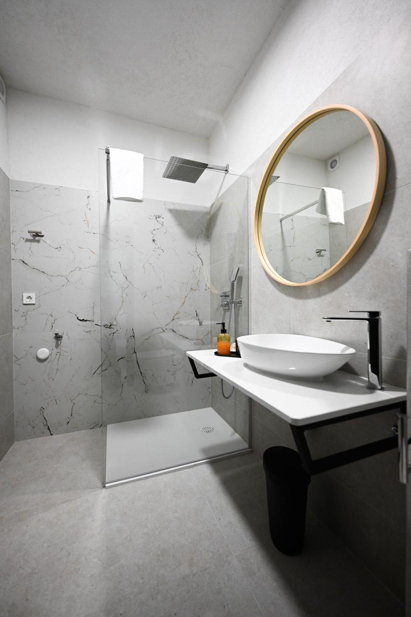 4-Star Design Apartments Bubamara 扎达尔 外观 照片
